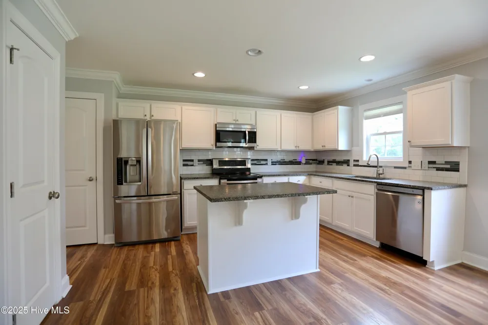 180 Lori Lane Aberdeen, NC 28315
