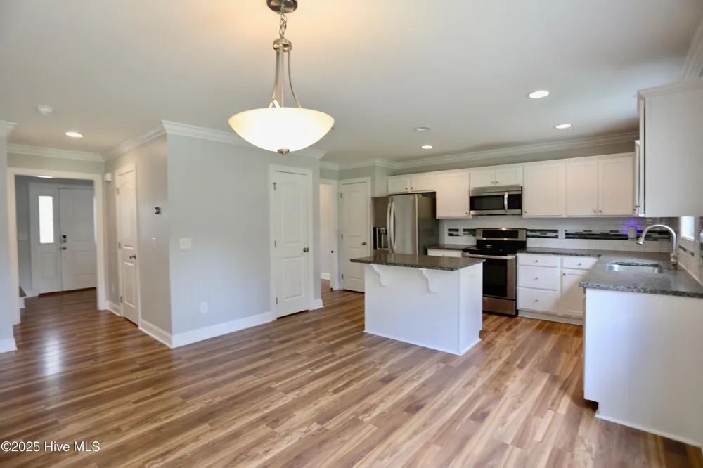 180 Lori Lane Aberdeen, NC 28315