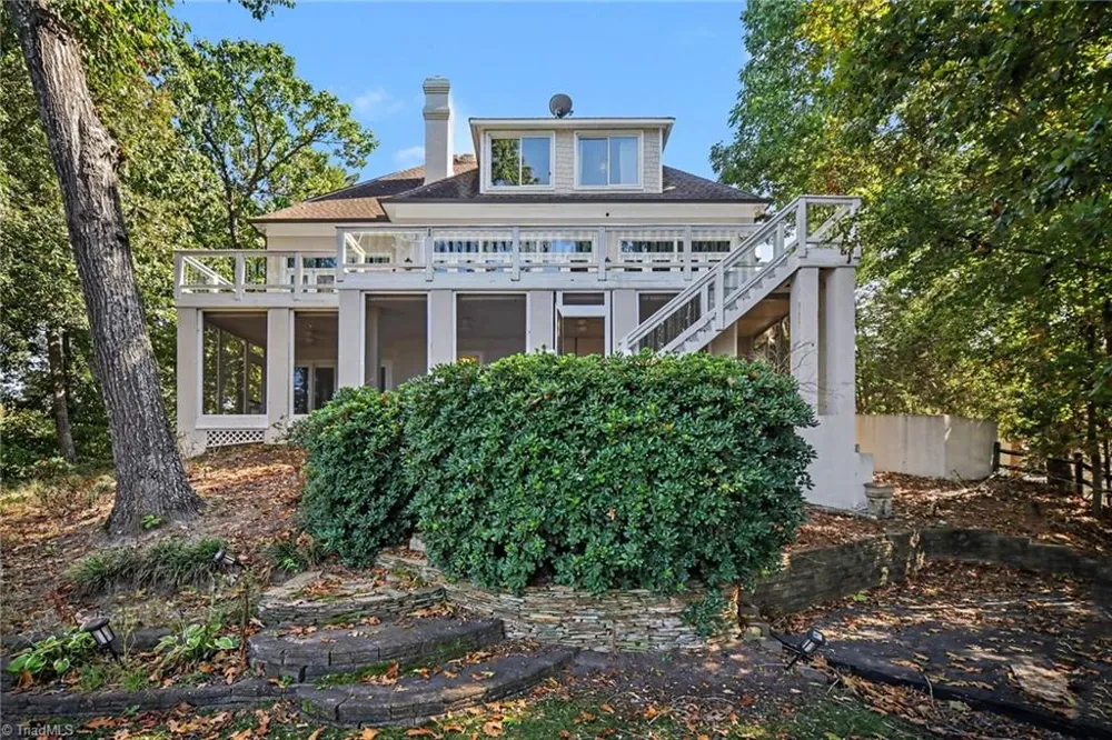 16101 Whitesail Drive Charlotte, NC 28278