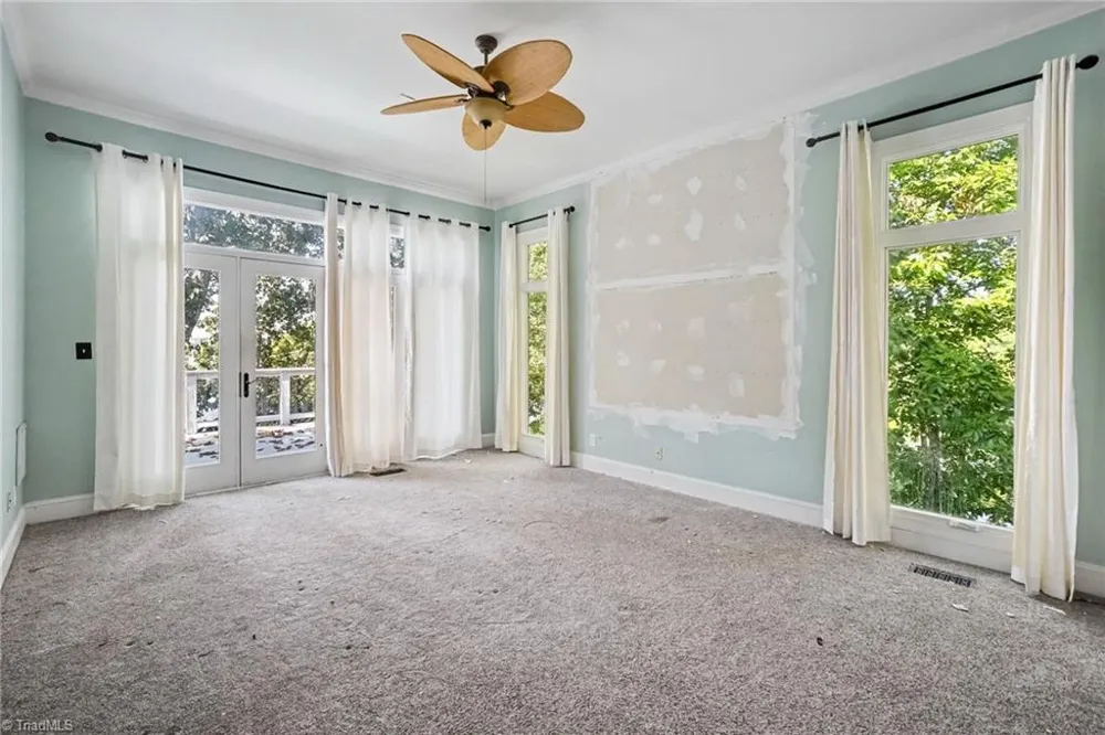 16101 Whitesail Drive Charlotte, NC 28278