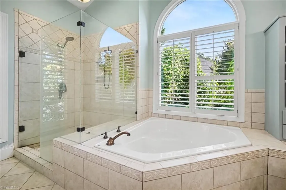 16101 Whitesail Drive Charlotte, NC 28278