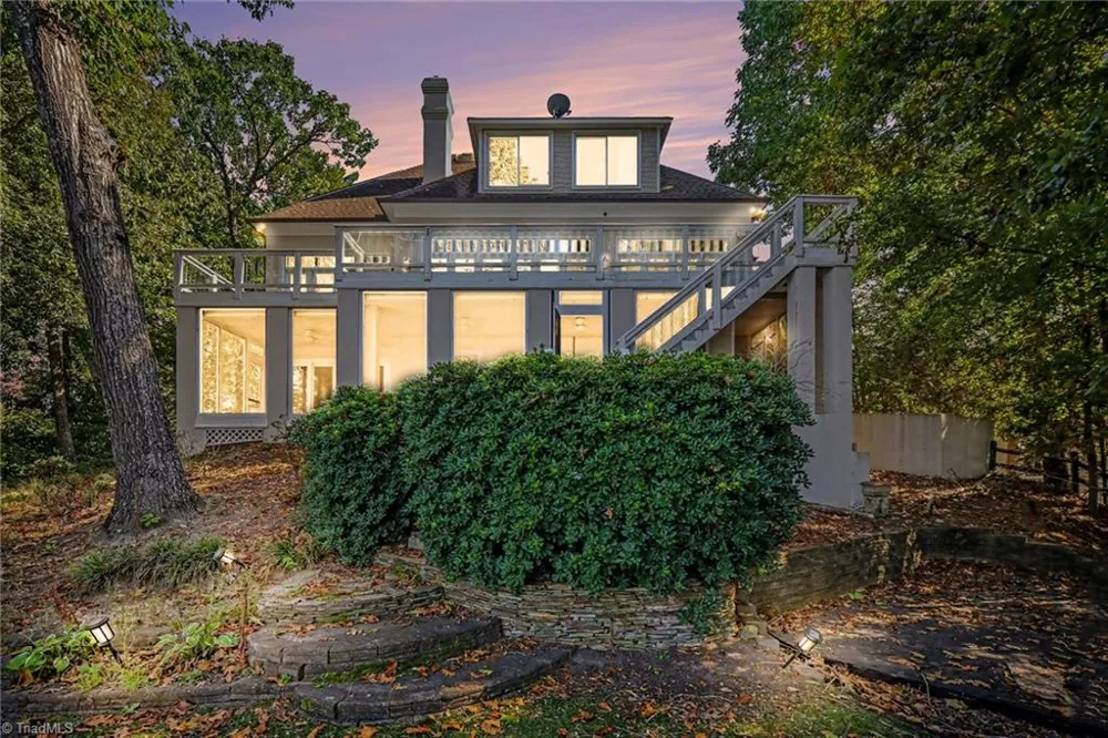16101 Whitesail Drive Charlotte, NC 28278