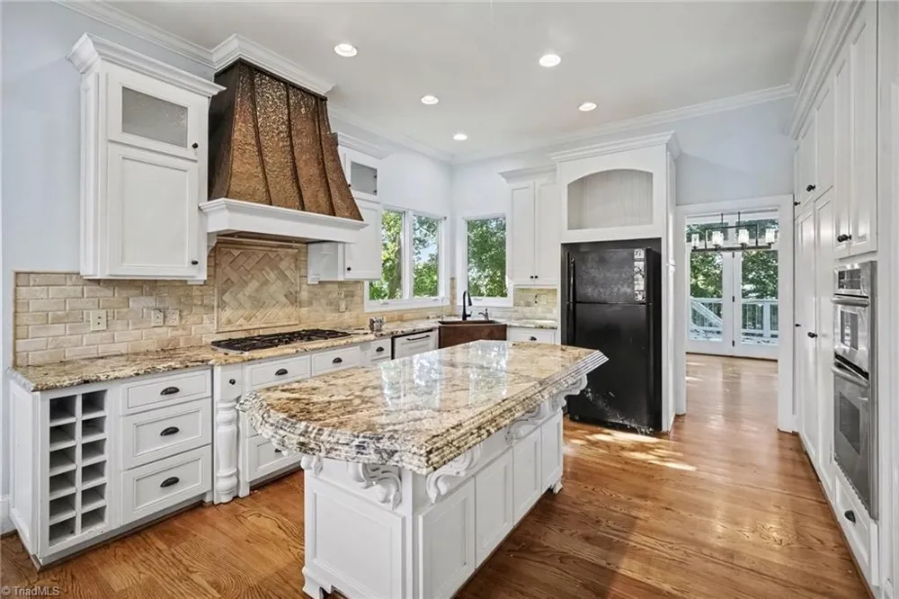 16101 Whitesail Drive Charlotte, NC 28278