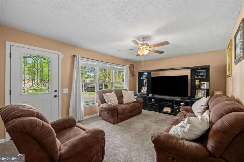 123 Donna ST SW Calhoun, GA 30701