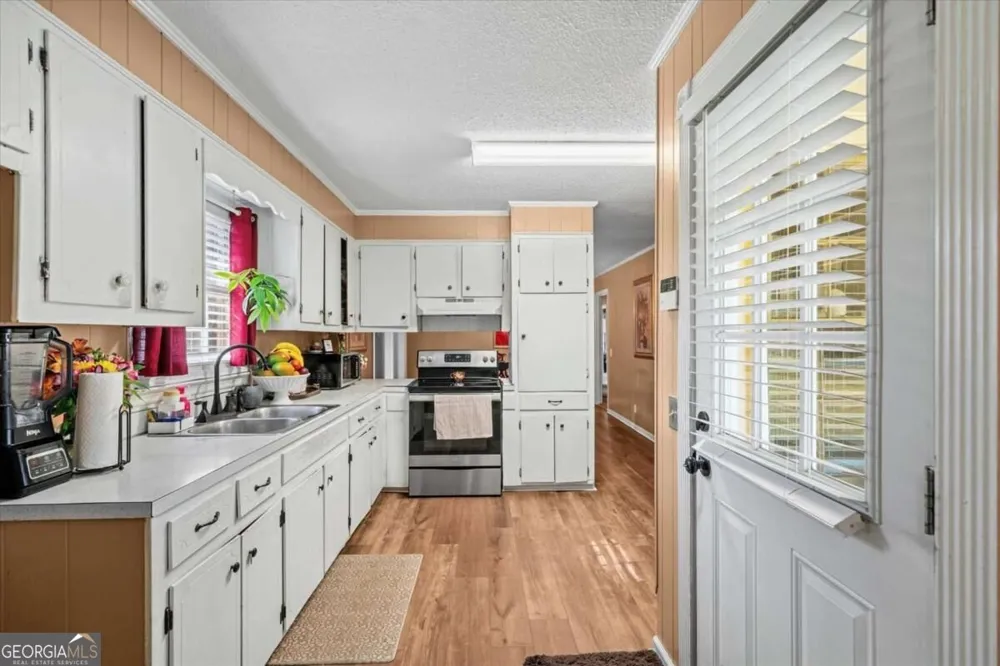 123 Donna ST SW Calhoun, GA 30701