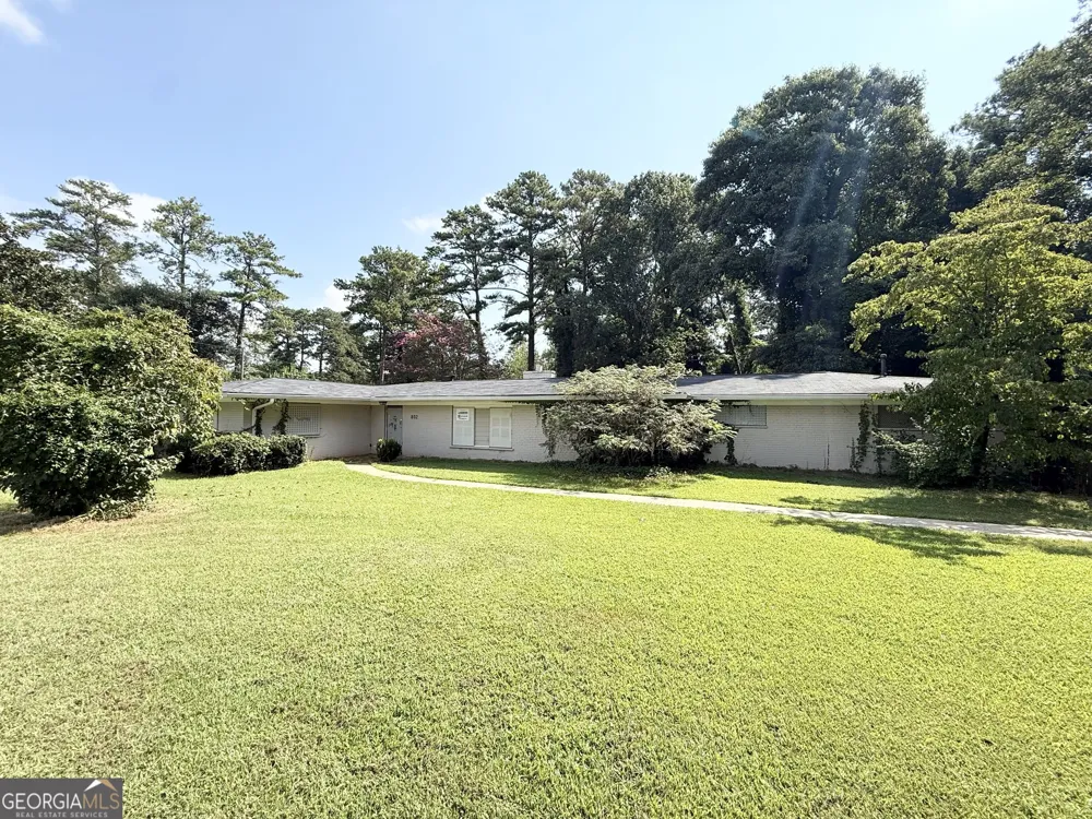 802 Kenilworth CIR Stone Mountain, GA 30083