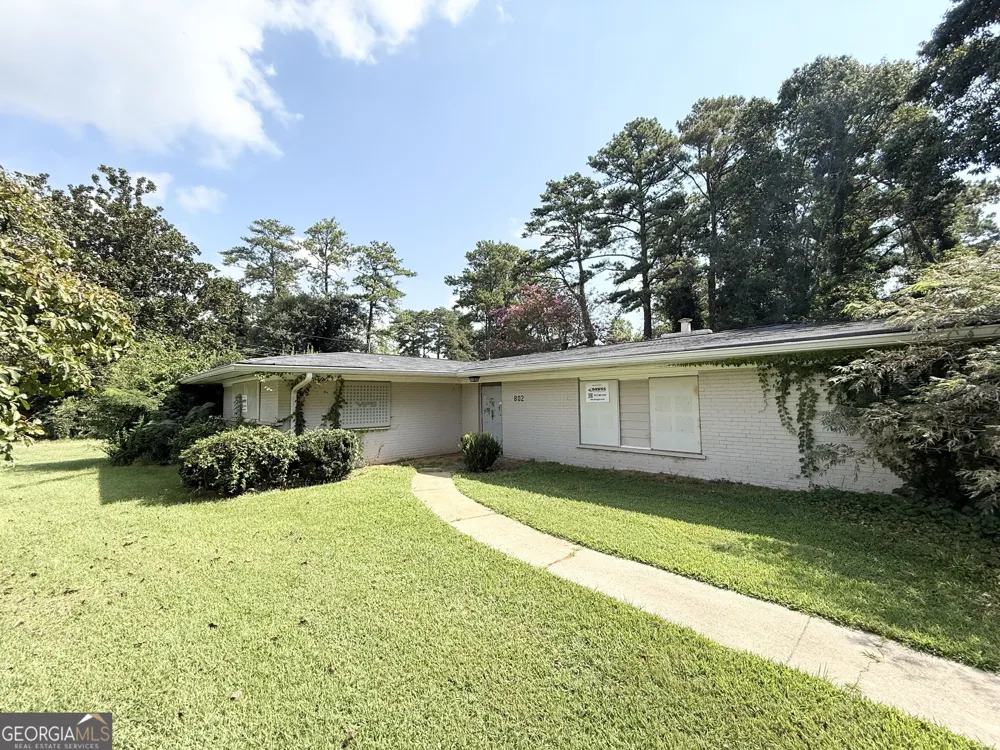 802 Kenilworth CIR Stone Mountain, GA 30083