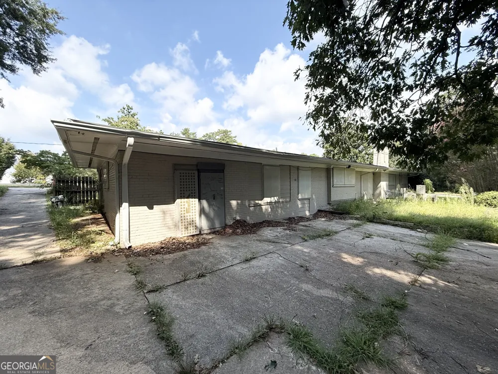 802 Kenilworth CIR Stone Mountain, GA 30083
