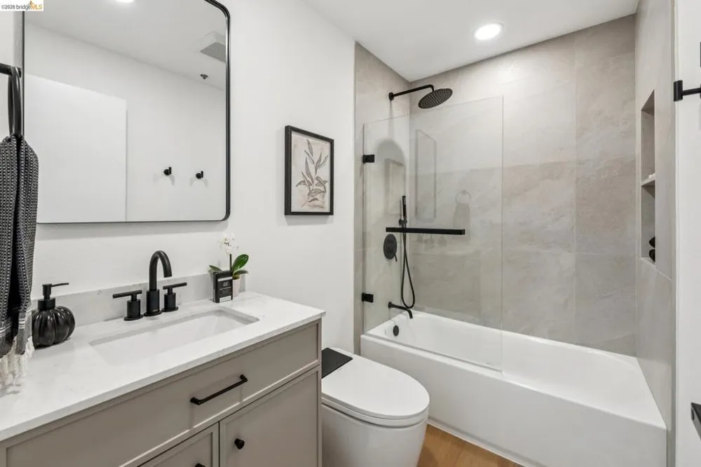 2901 Macarthur Blvd #213 Oakland, CA 94602