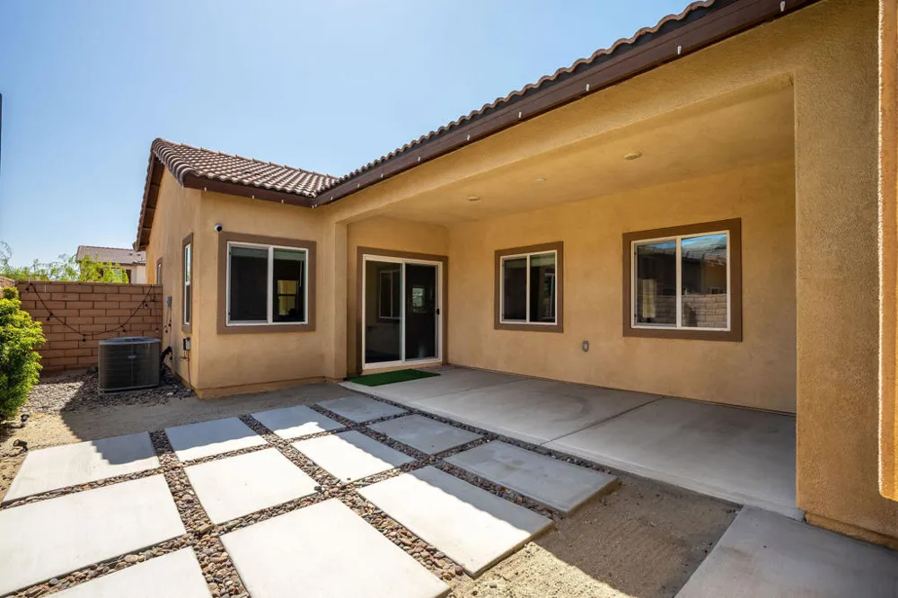 67486 Rio Largo Road Cathedral City, CA 92234