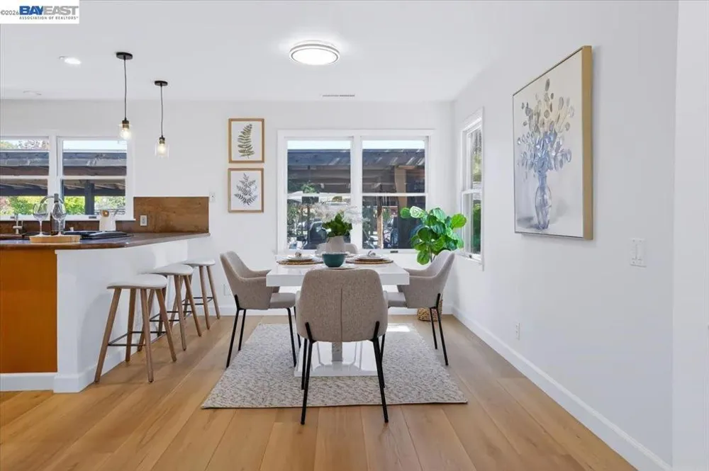 204 Centre Ct Alameda, CA 94502