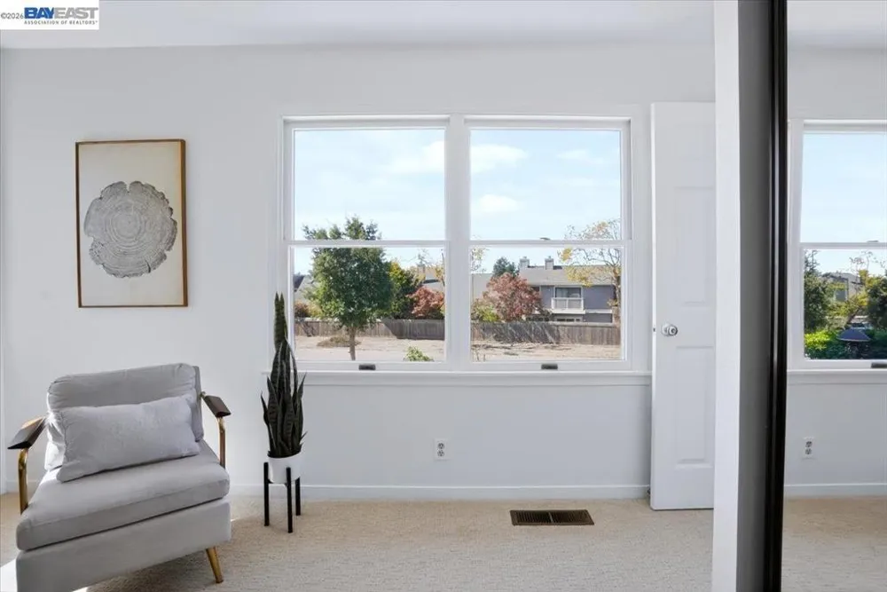 204 Centre Ct Alameda, CA 94502