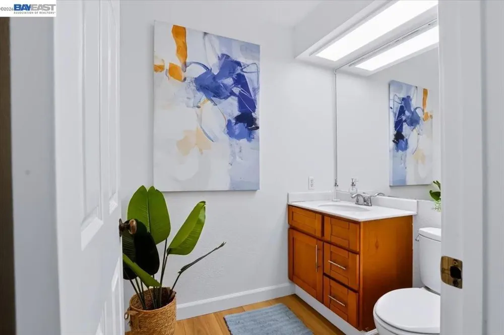 204 Centre Ct Alameda, CA 94502