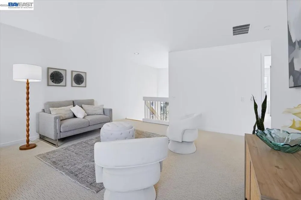 204 Centre Ct Alameda, CA 94502