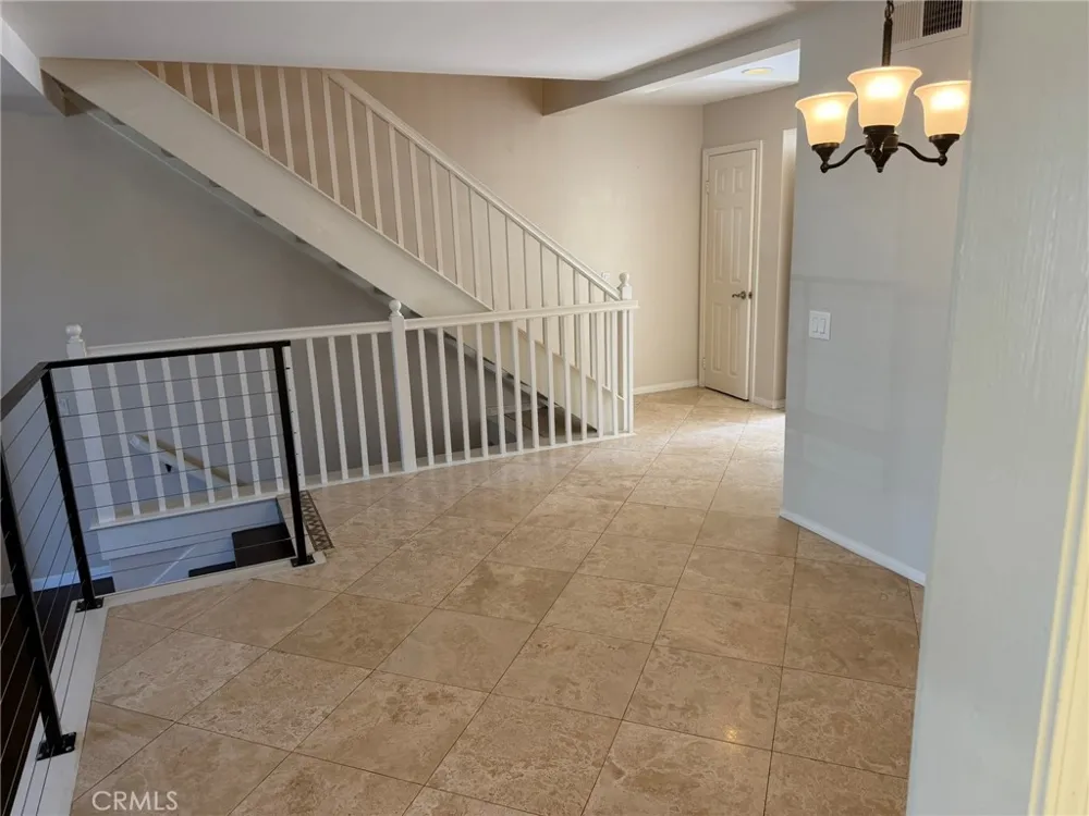 25 Escapade Court Newport Beach, CA 92663