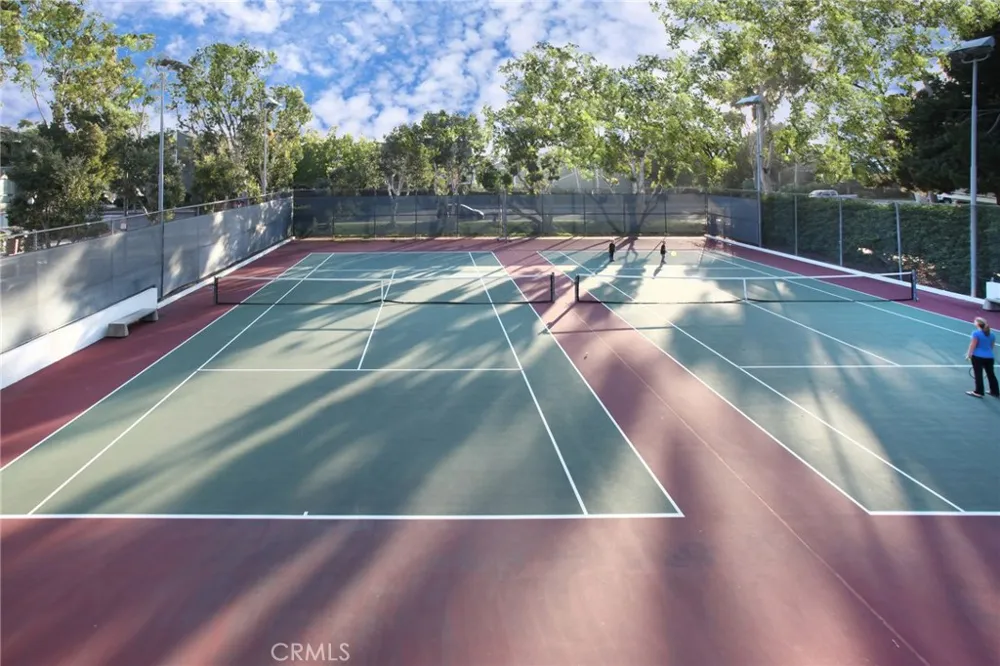 25 Escapade Court Newport Beach, CA 92663
