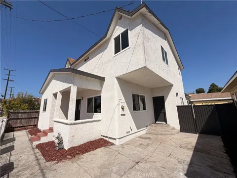 2212 Gates