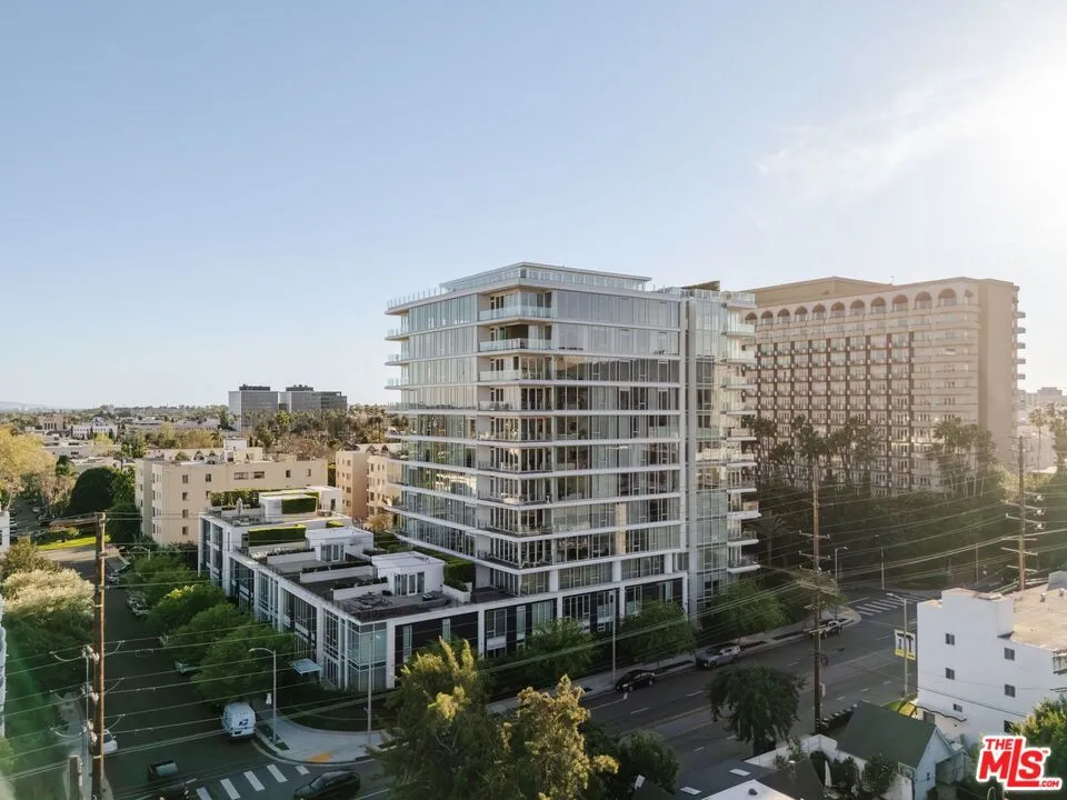 9000 W 3rd Street #403 Los Angeles, CA 90048