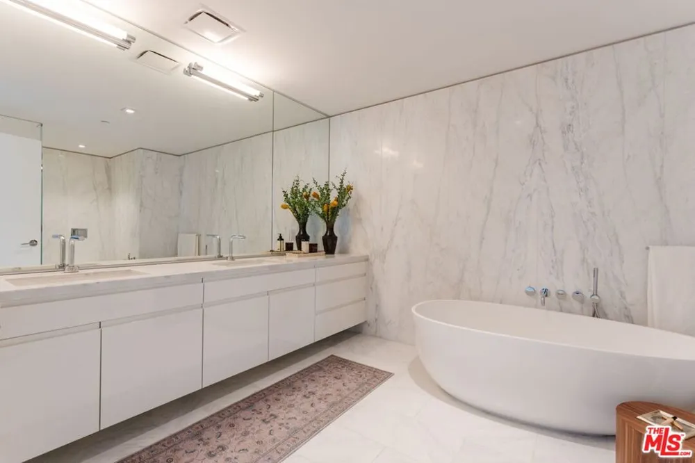 9000 W 3rd Street #403 Los Angeles, CA 90048