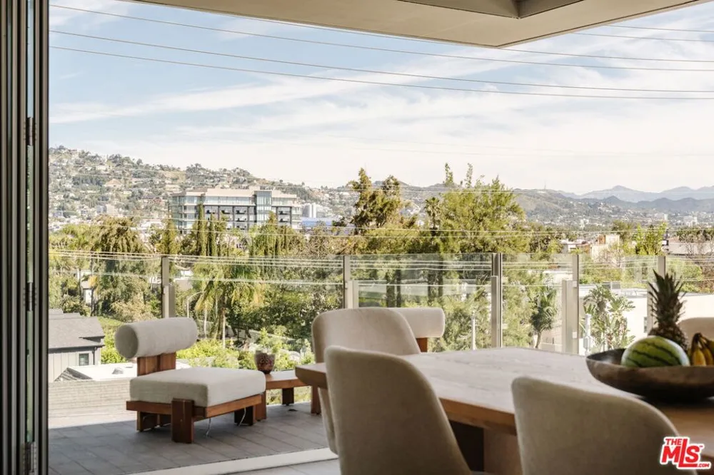 9000 W 3rd Street #403 Los Angeles, CA 90048