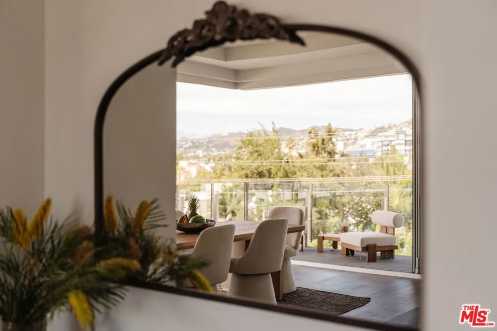 9000 W 3rd Street #403 Los Angeles, CA 90048