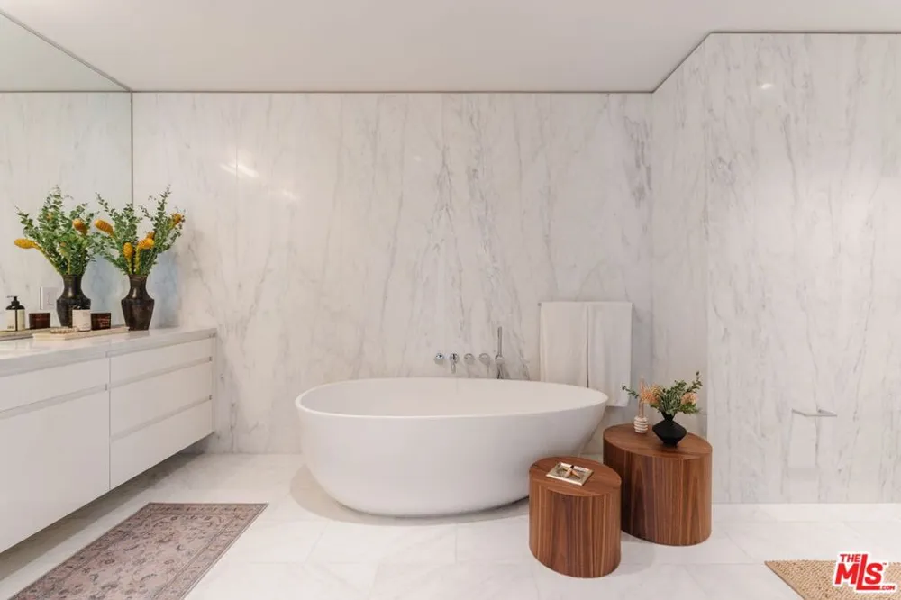 9000 W 3rd Street #403 Los Angeles, CA 90048