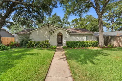 11418 Valley Stream Drive