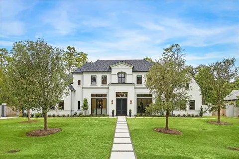 26 Valley Forge Drive