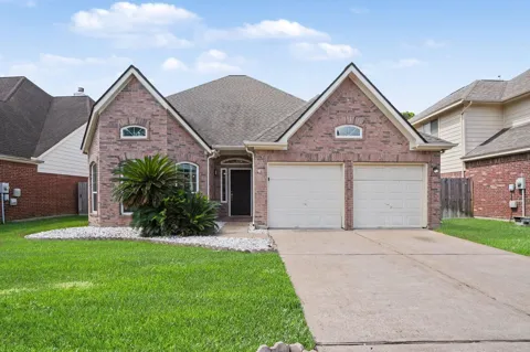 21415 Santa Clara Drive
