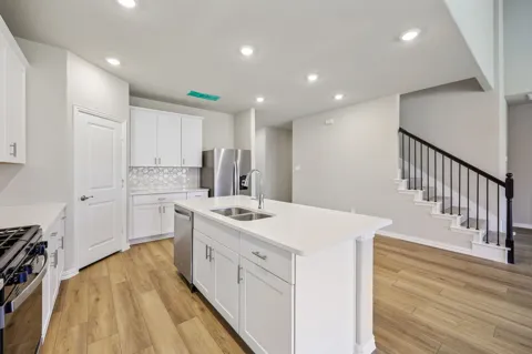 10812 Colonial Heights Lane