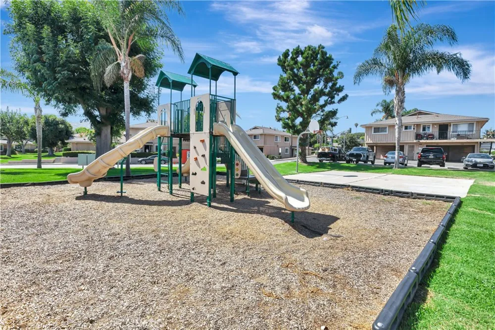 32182 Paseo Carolina San Juan Capistrano, CA 92675