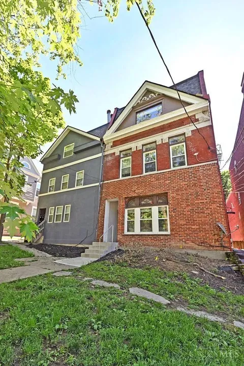 2228 Kemper Lane #3
