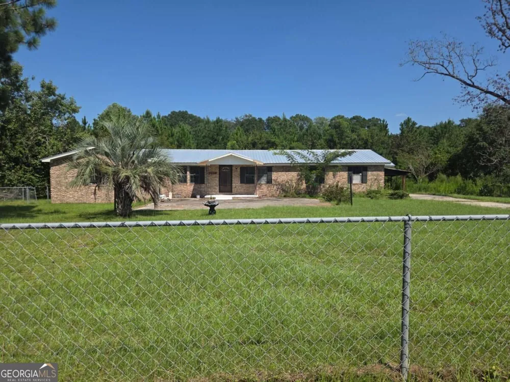 3038 Armor RD Patterson, GA 31557