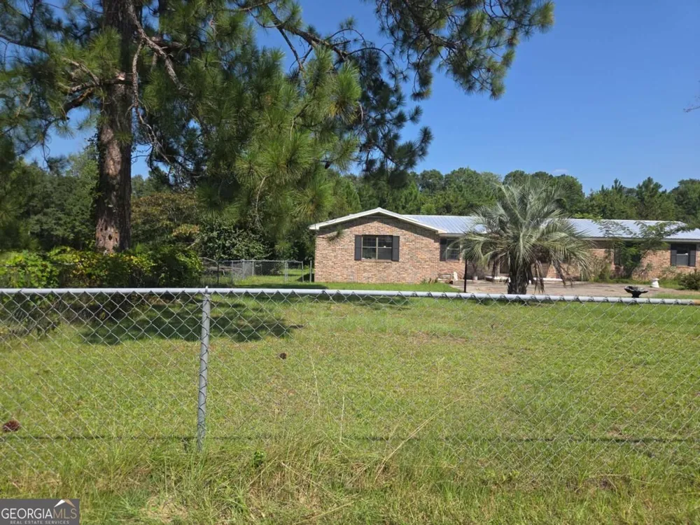 3038 Armor RD Patterson, GA 31557
