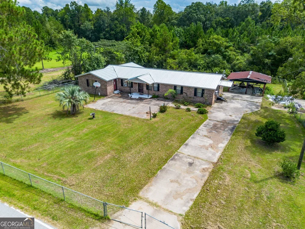 3038 Armor RD Patterson, GA 31557