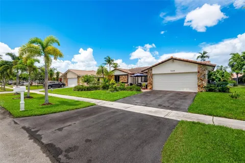 7609 Sunflower Dr