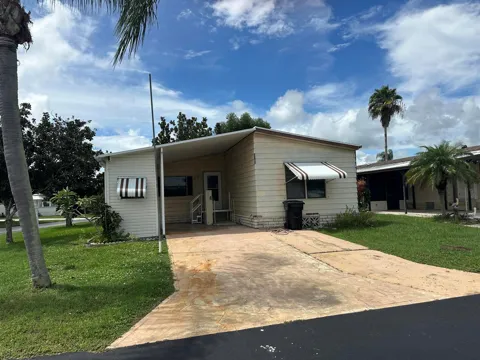 5591 HEMINGWAY COURT #E-01