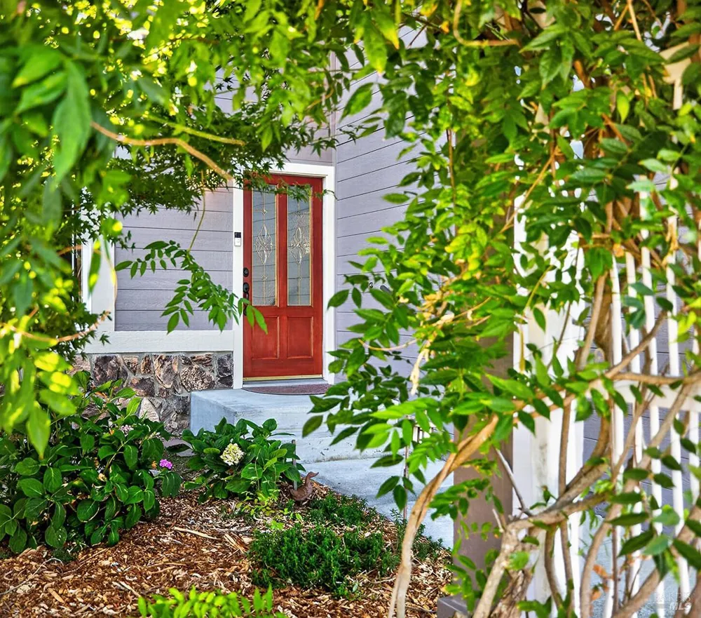 172 Clearview Court Petaluma, CA 94952