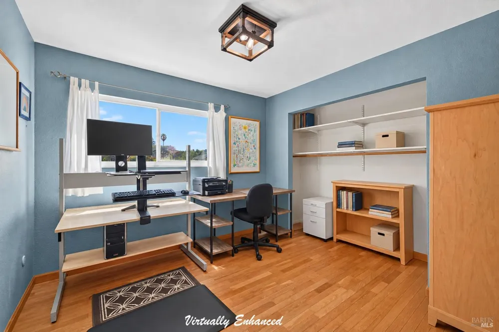 172 Clearview Court Petaluma, CA 94952
