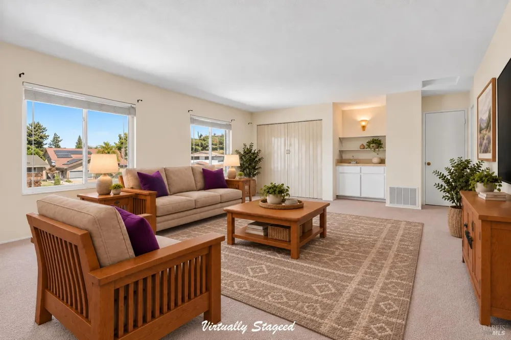 172 Clearview Court Petaluma, CA 94952