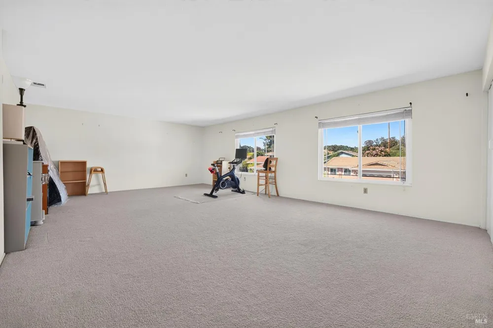 172 Clearview Court Petaluma, CA 94952