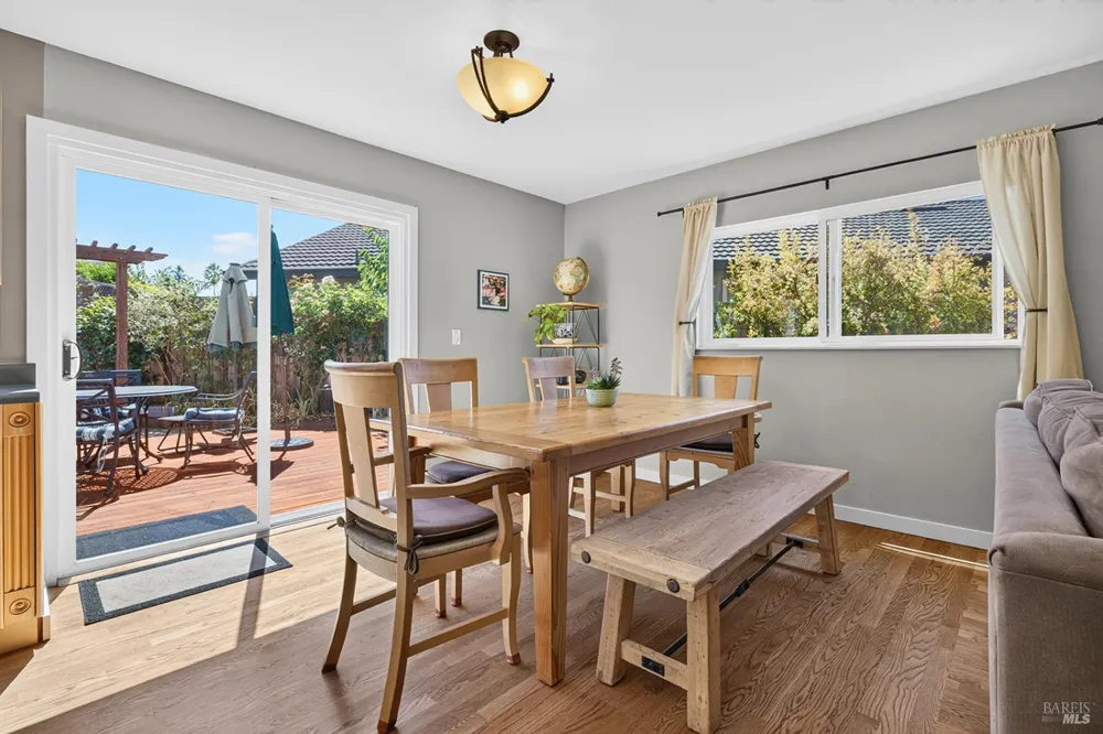172 Clearview Court Petaluma, CA 94952