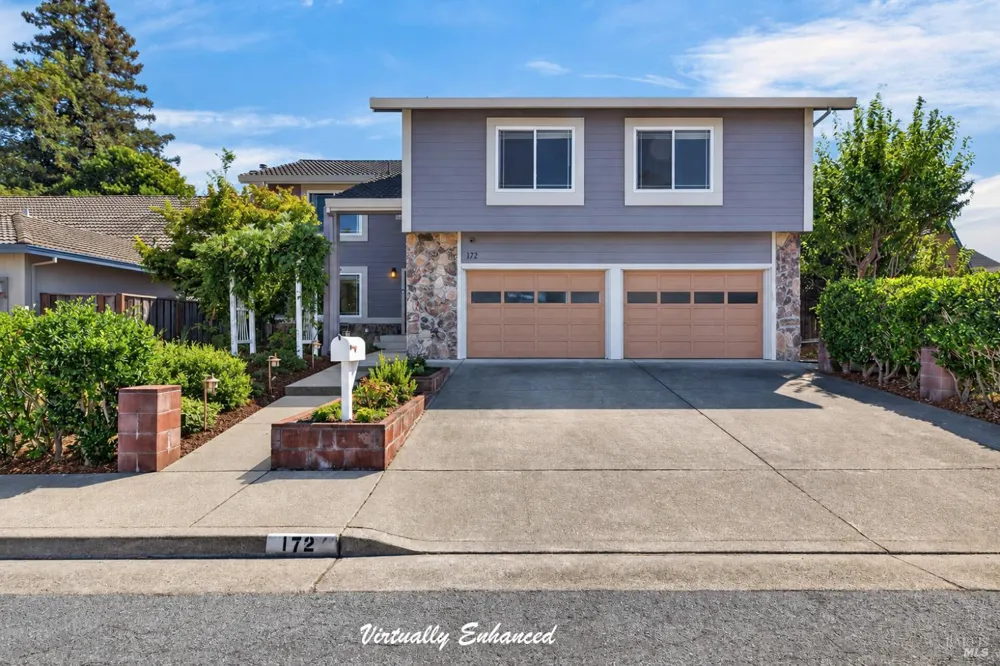 172 Clearview Court Petaluma, CA 94952