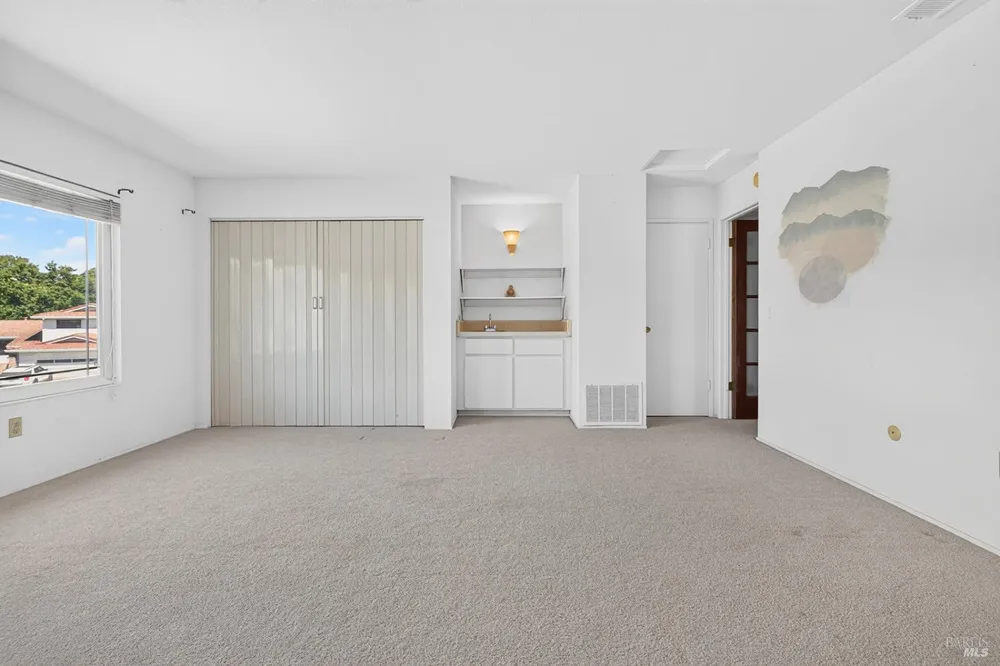 172 Clearview Court Petaluma, CA 94952