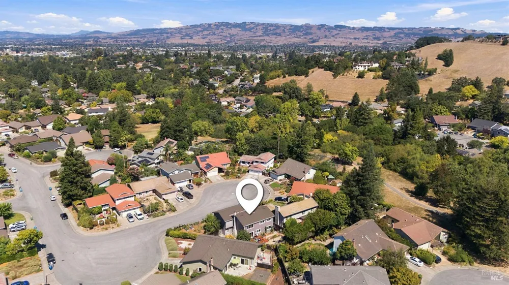 172 Clearview Court Petaluma, CA 94952