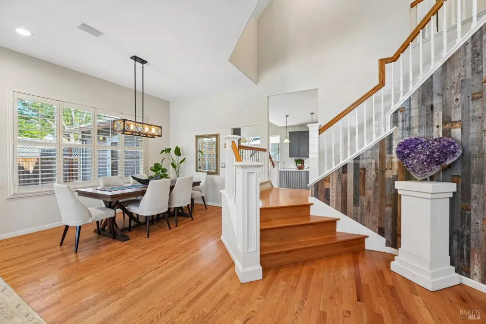 316 Dominic Court Windsor, CA 95492