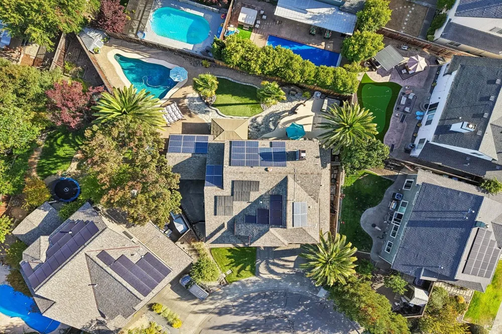 316 Dominic Court Windsor, CA 95492