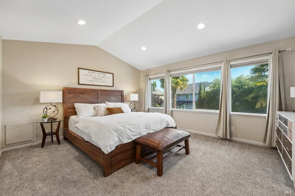 316 Dominic Court Windsor, CA 95492