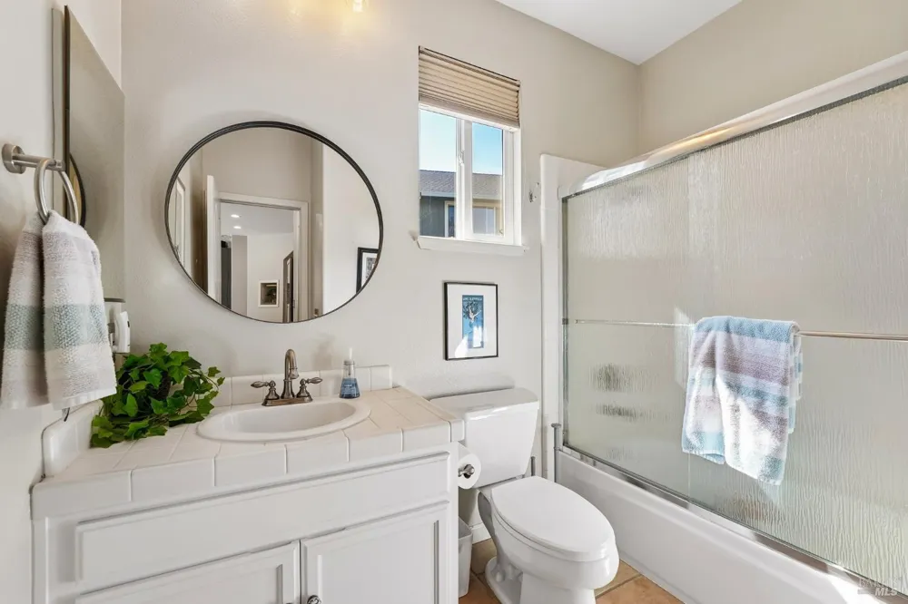 316 Dominic Court Windsor, CA 95492