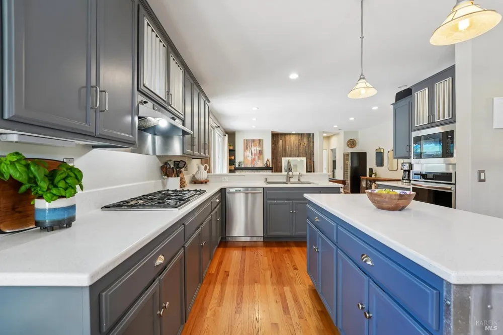 316 Dominic Court Windsor, CA 95492